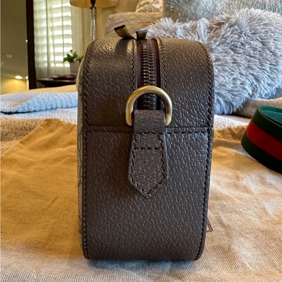 Gucci Neo Vintage GG Supreme Messenger
Bag - Picture 8 of 17